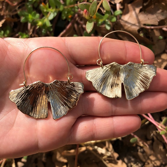Anthro Ginkgo Leaf Gold Earrings! - Picture 4 of 5